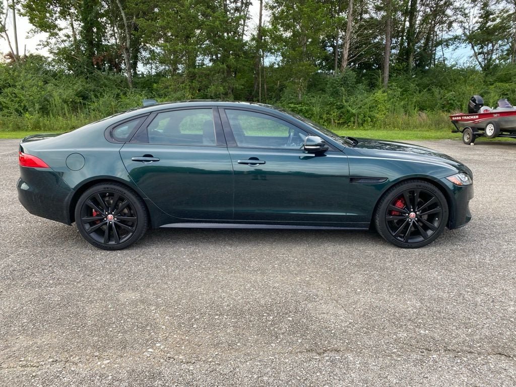 Used 2017 Jaguar XF S AWD/4WD image 4