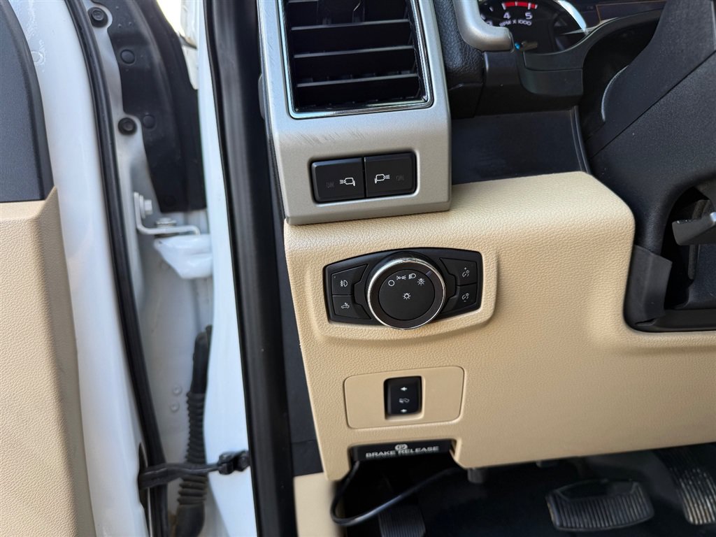 Used 2019 Ford F250 Lariat w/ Lariat Value Package AWD/4WD image 18