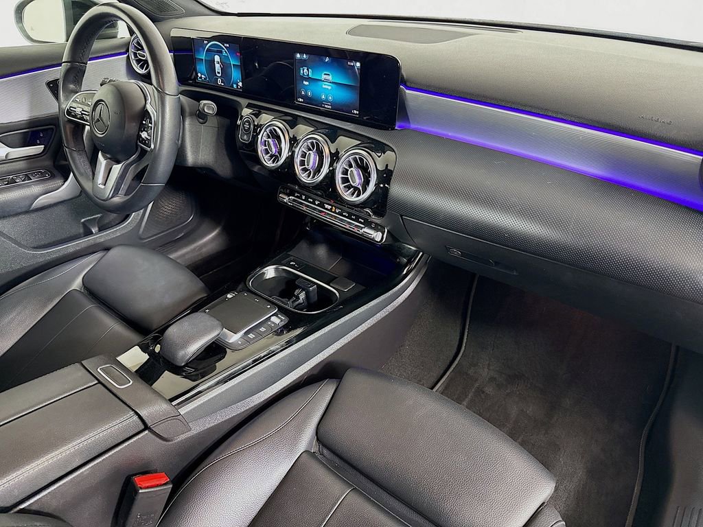 Used 2021 Mercedes-Benz A 220 image 29