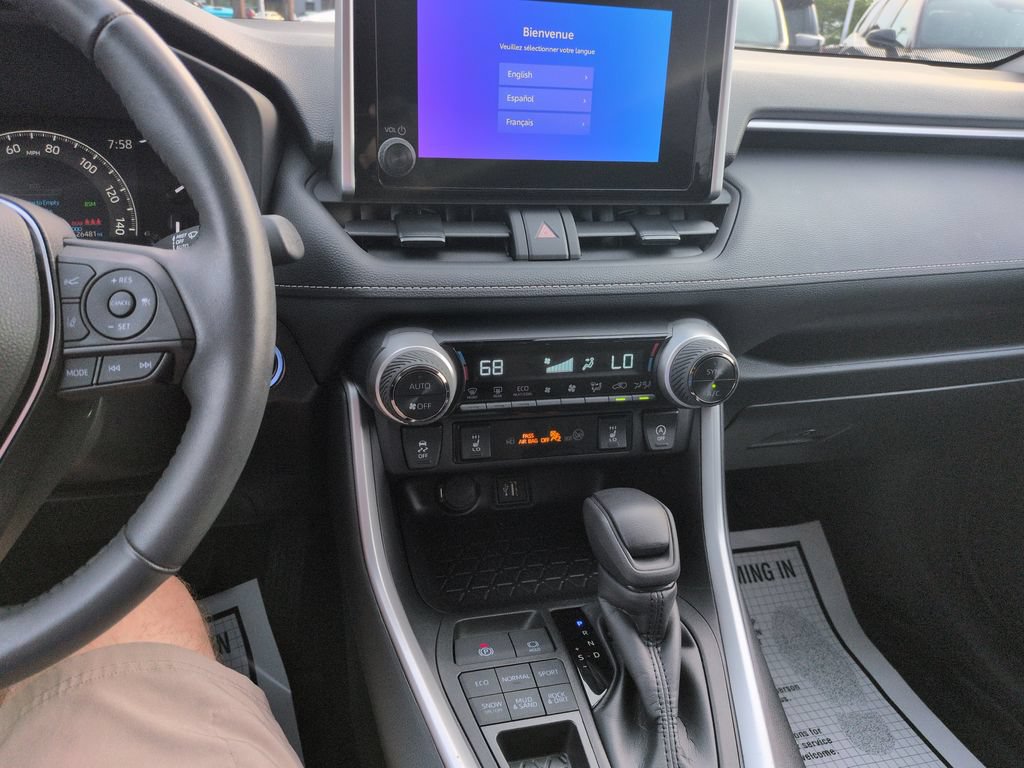 Certified 2025 Toyota RAV4 XLE AWD/4WD image 17