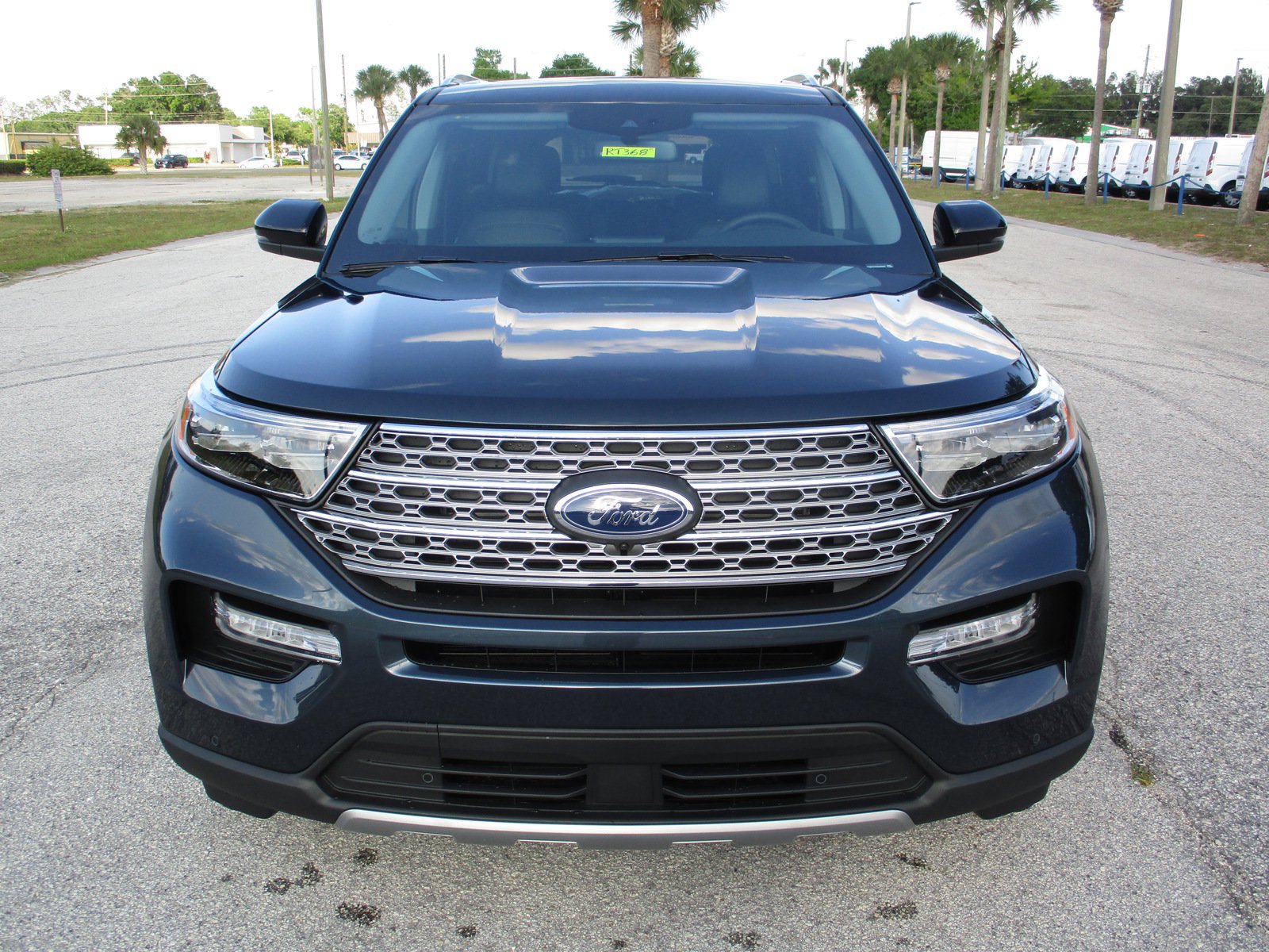 New 2024 Ford Explorer Limited w/ Equipment Group 301A RWD image 2