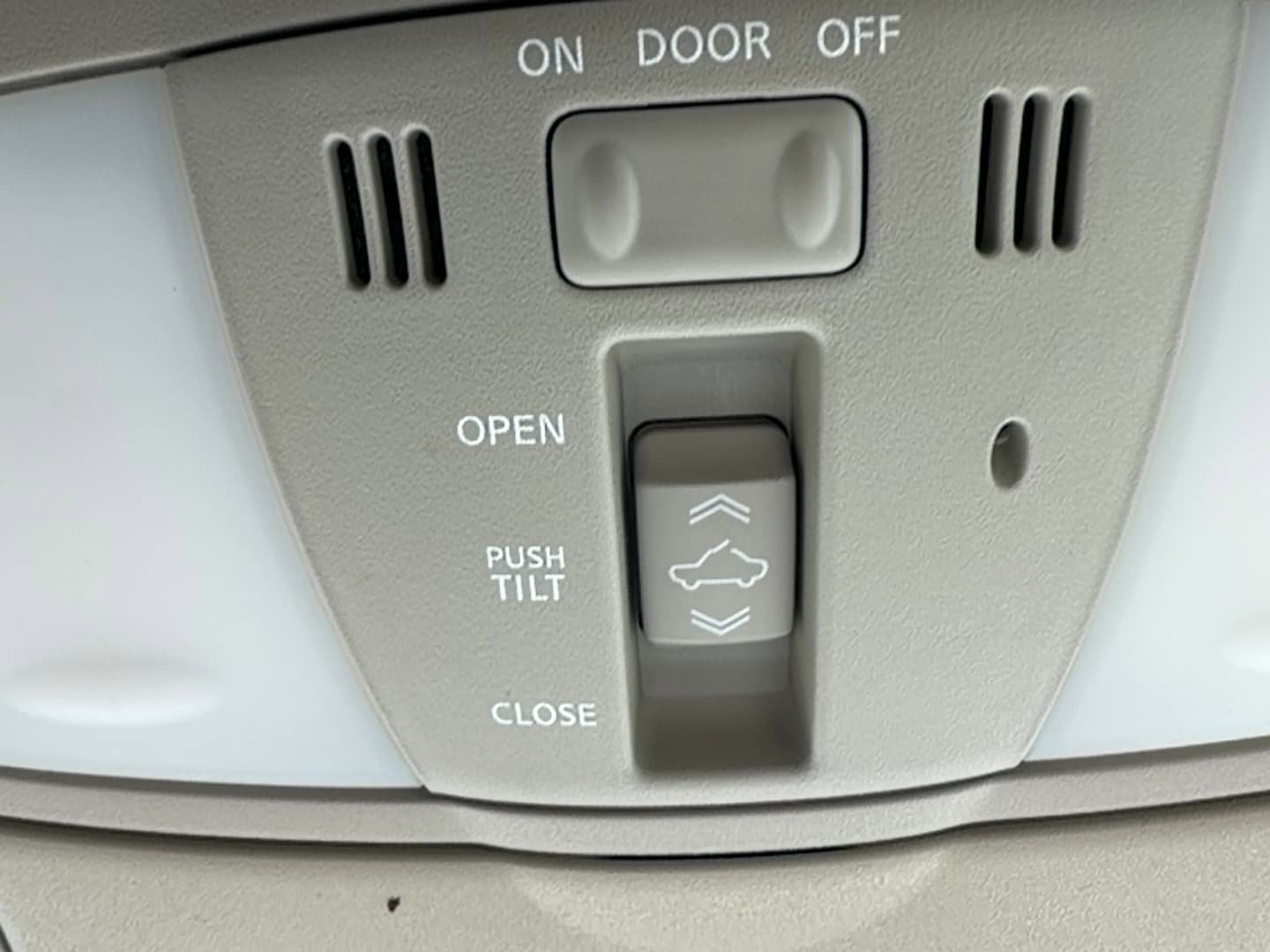 Used 2011 Nissan Murano SV AWD/4WD image 12