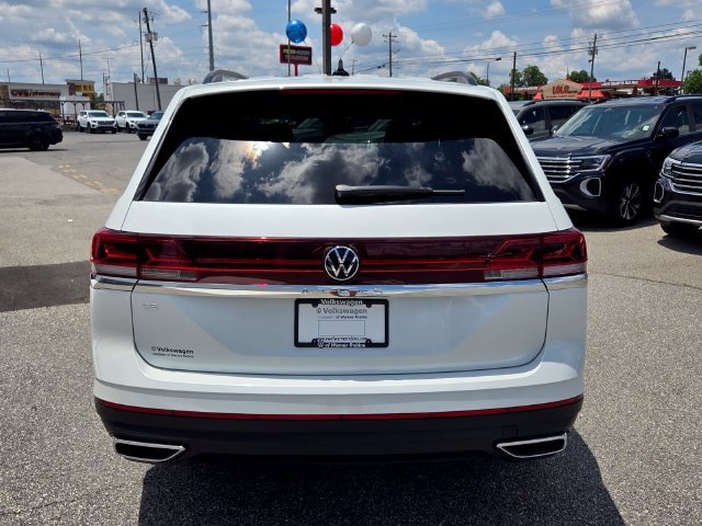New 2026 Volkswagen Atlas SE FWD image 10