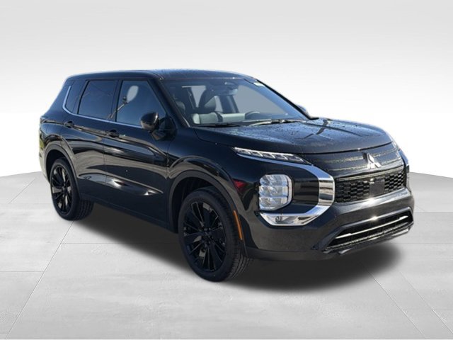 New 2026 Mitsubishi Outlander LE FWD image 7