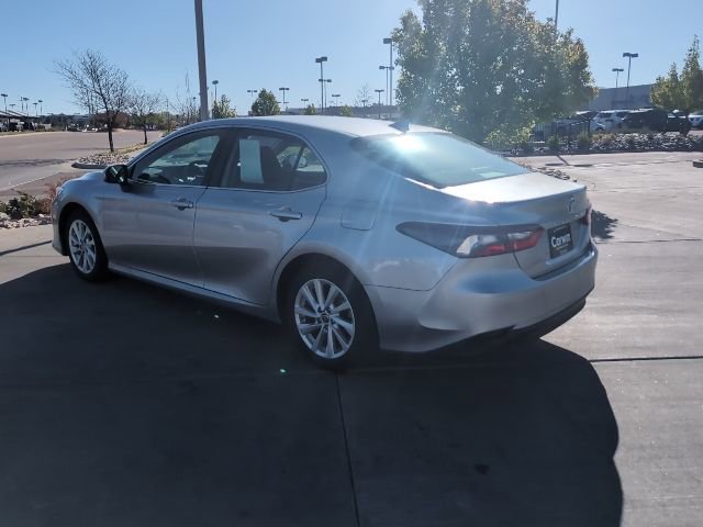 Used 2024 Toyota Camry LE FWD image 5