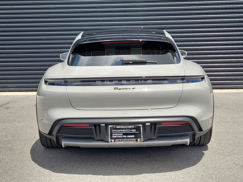 Certified 2022 Porsche Taycan 4 Cross Turismo AWD/4WD image 4
