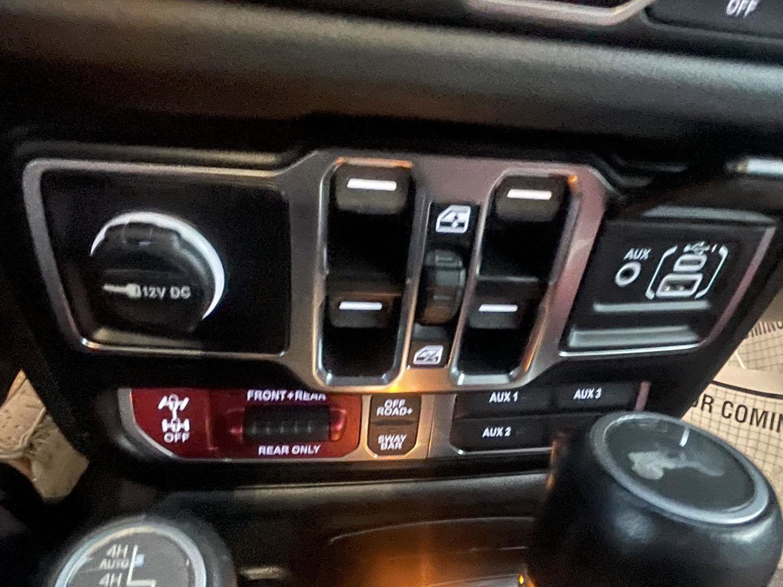 Used 2024 Jeep Wrangler Unlimited Rubicon 392 image 16