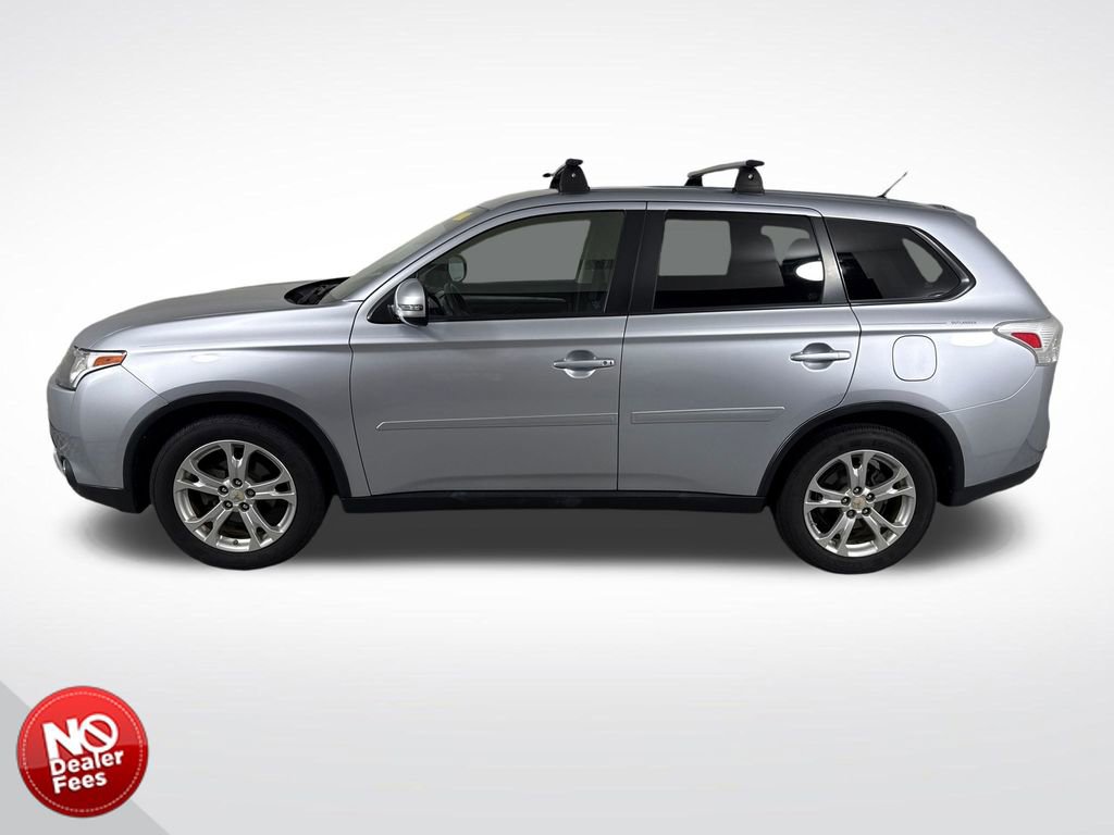 Used 2015 Mitsubishi Outlander SE image 6