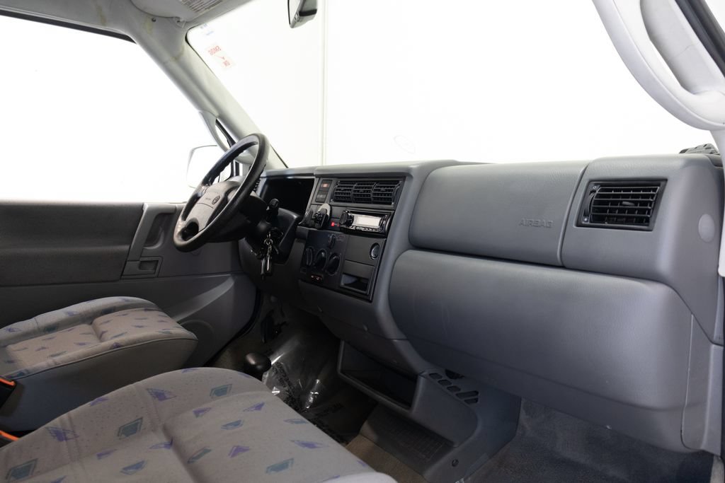 Used 1997 Volkswagen Eurovan Camper FWD image 28