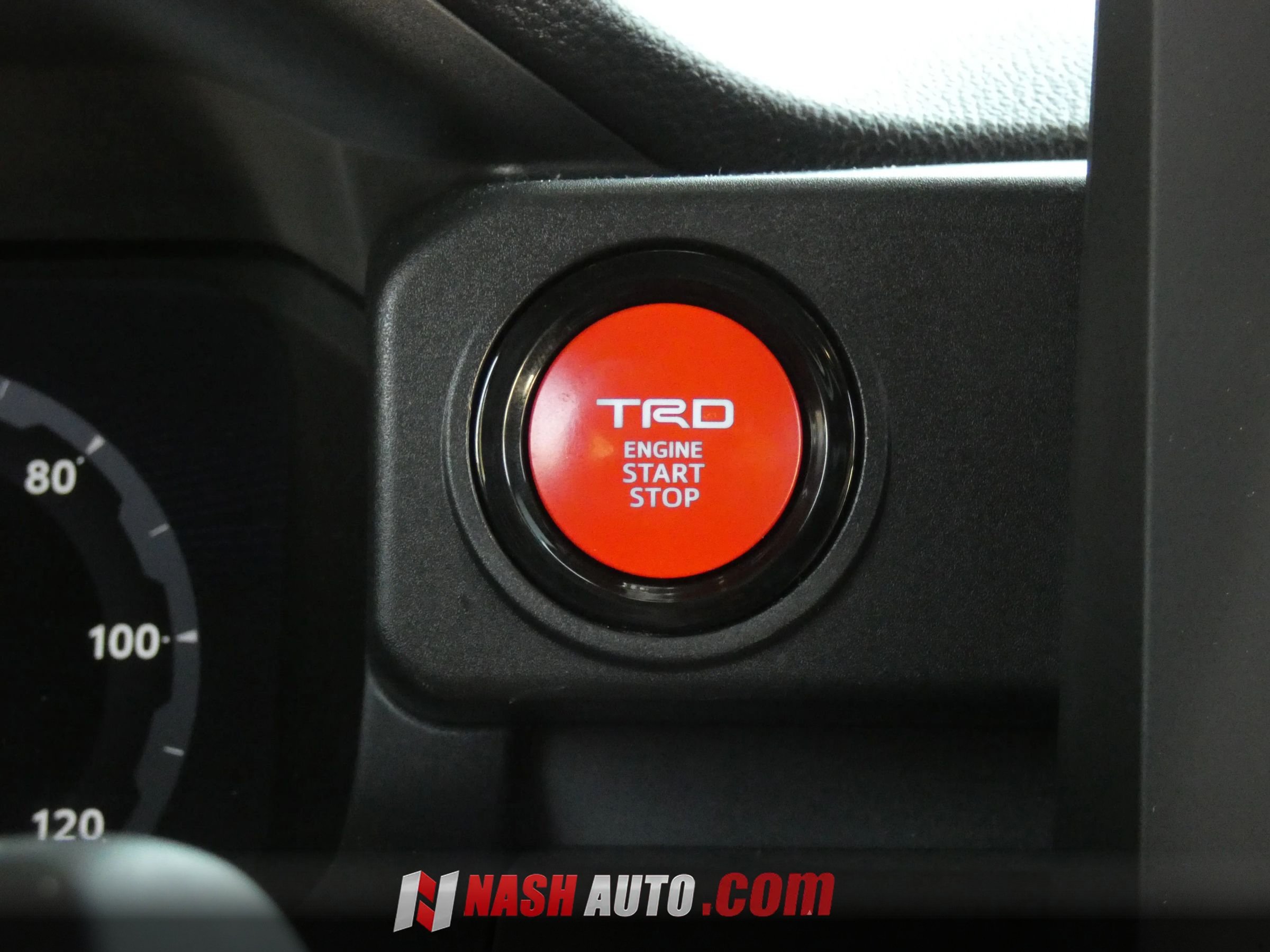 Used 2025 Toyota Tacoma TRD Sport AWD/4WD image 61