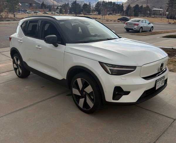 Used 2023 Volvo XC40 Recharge Ultimate