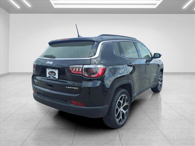 Used 2024 Jeep Compass Limited AWD/4WD image 11