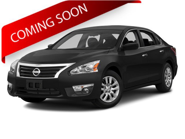 Used 2013 Nissan Altima 2.5 S FWD image 1