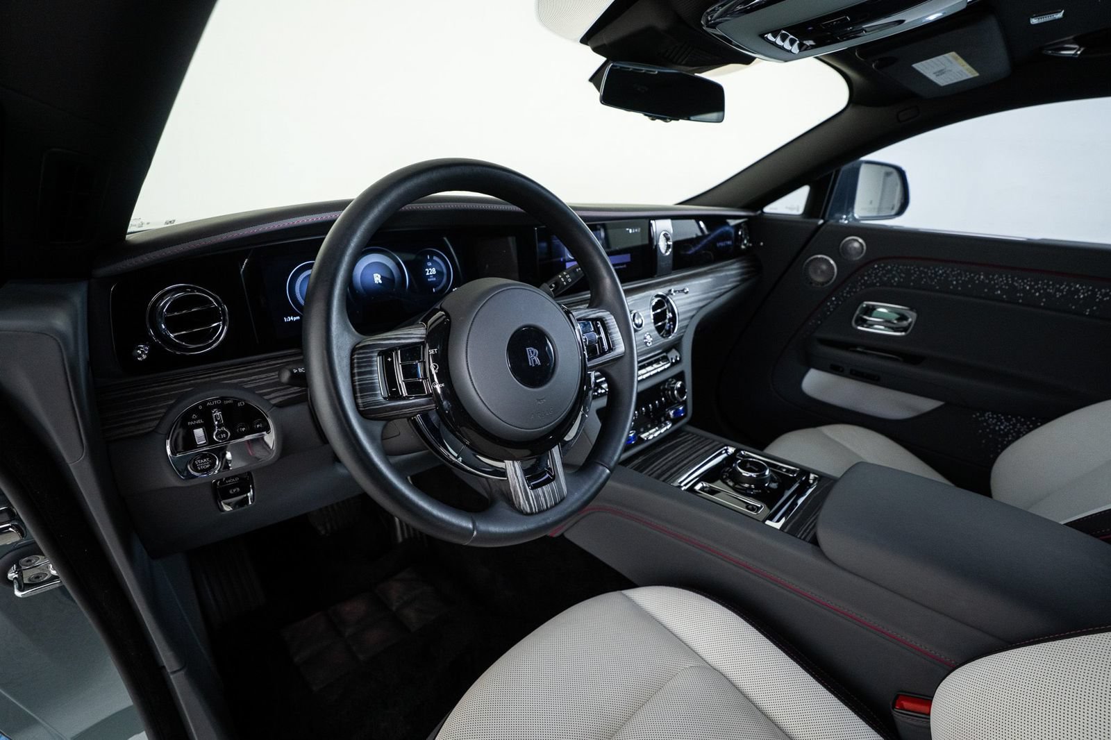 Used 2024 Rolls-Royce Spectre w/ Leather Finishing Pack AWD/4WD image 31