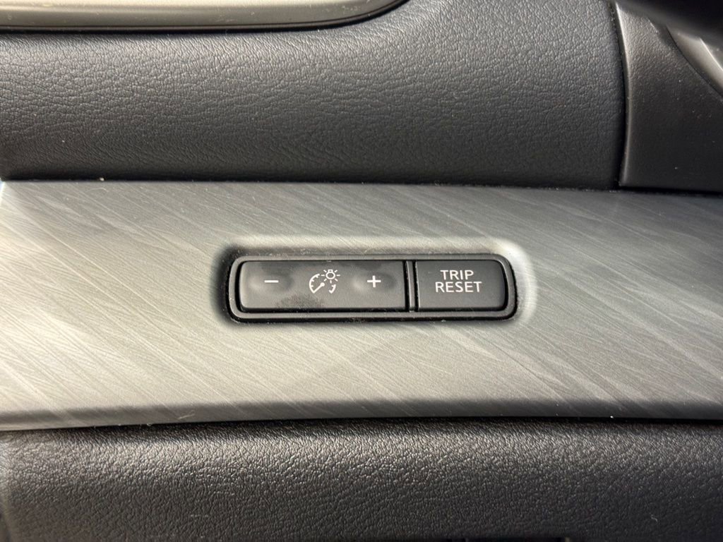 Used 2018 Nissan Maxima 3.5 SV image 28