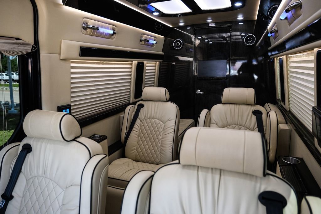 Used 2020 Mercedes-Benz Sprinter 3500 w/ Windows All Around Package image 48