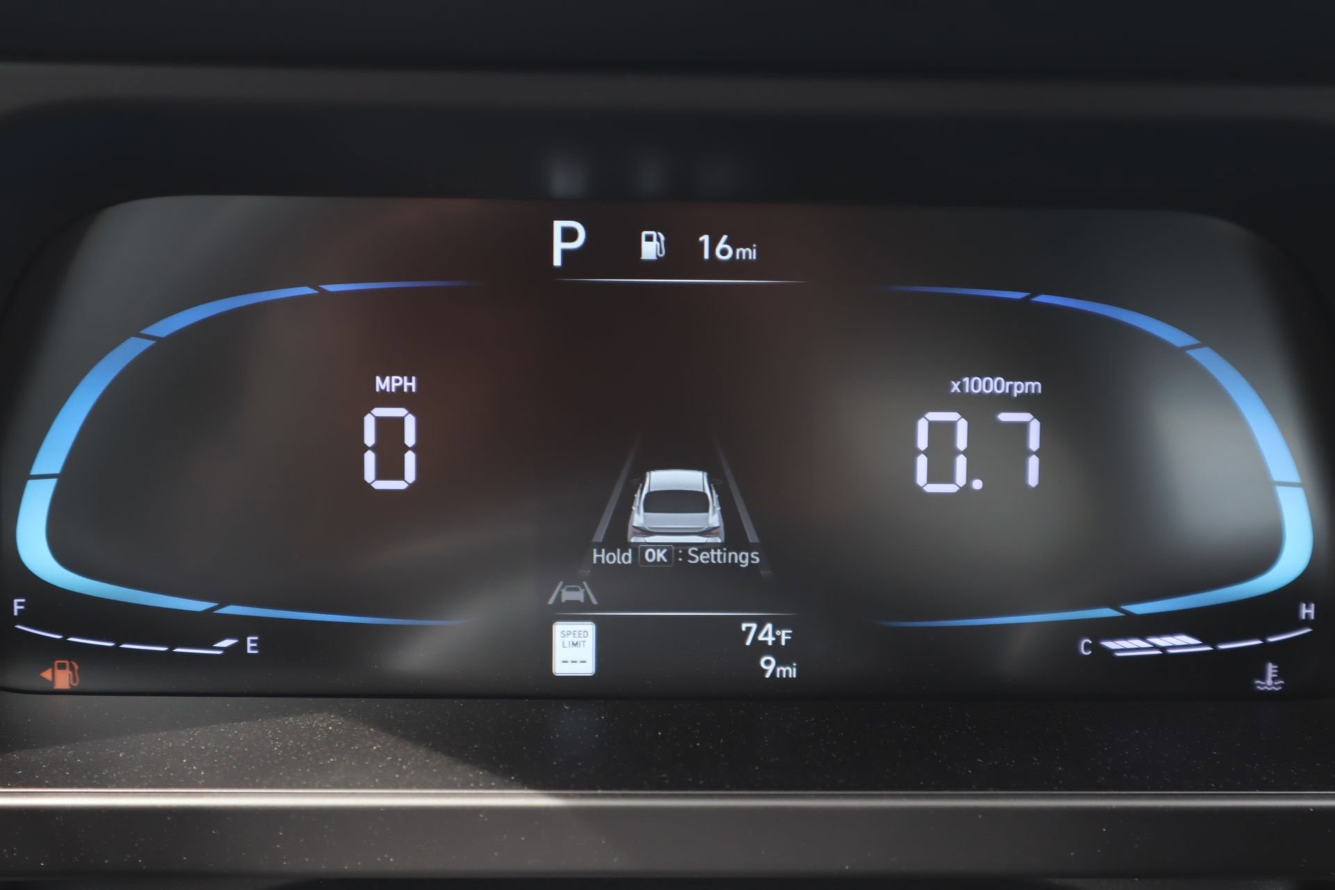 New 2025 Hyundai Elantra Sport image 12