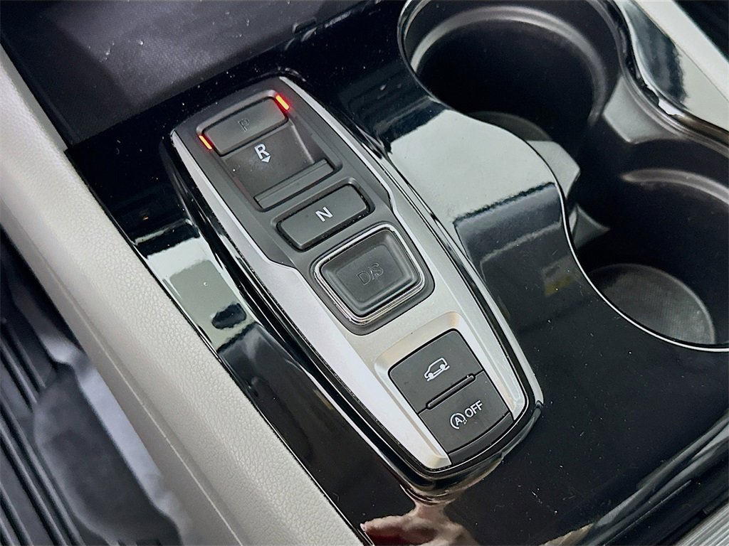 Used 2017 Honda Pilot Touring image 35