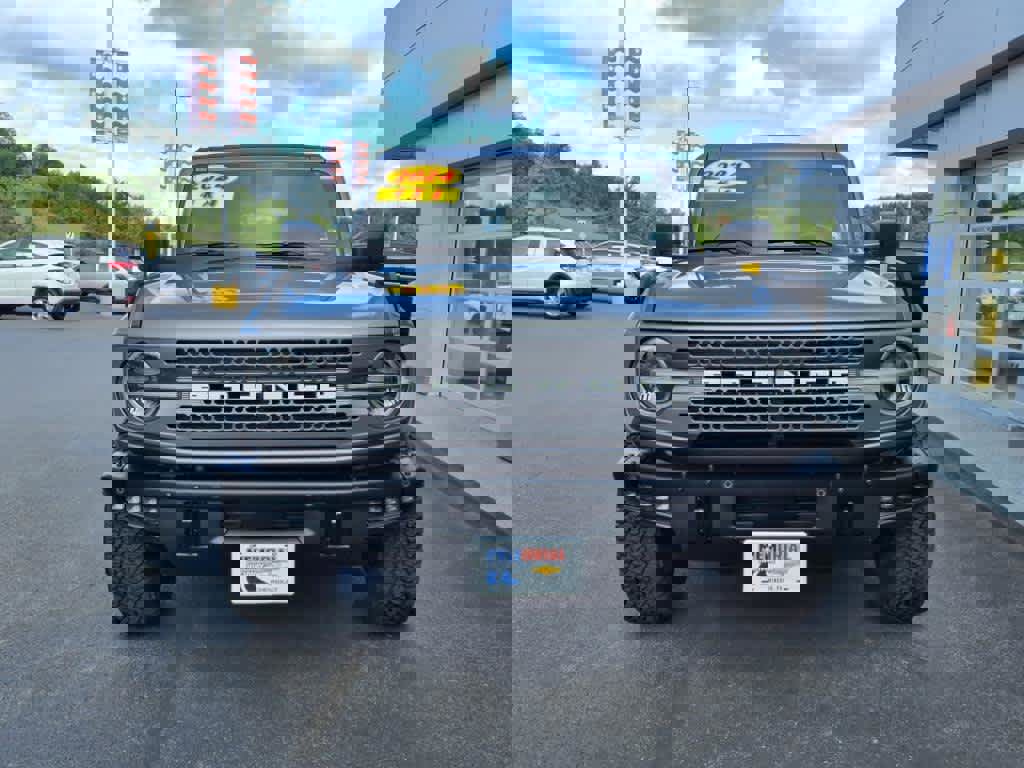 Used 2024 Ford Bronco Badlands image 2