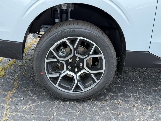 New 2025 Ford Maverick Lariat image 11