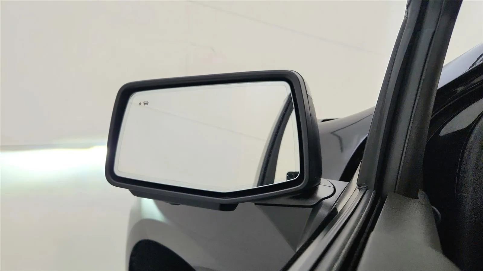 Used 2025 Chevrolet Silverado 1500 High Country w/ Midnight Edition image 33