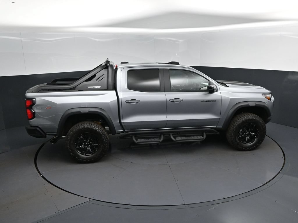 New 2026 Chevrolet Colorado ZR2 w/ Midnight Edition AWD/4WD image 37