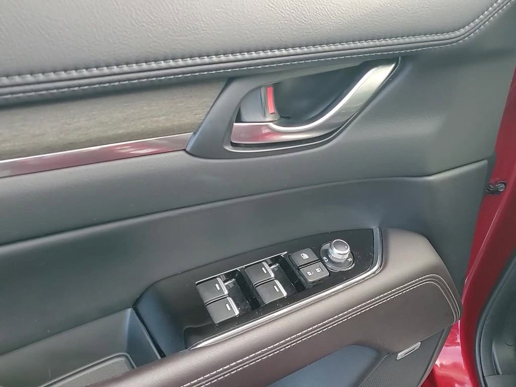 Certified 2025 MAZDA CX-5 Signature image 12