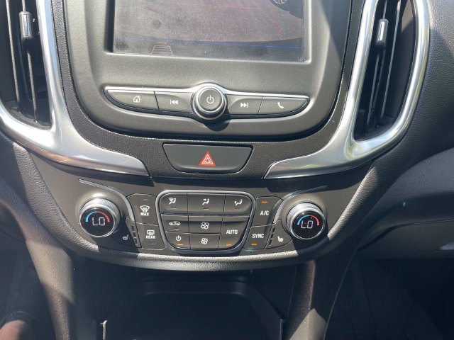 Used 2020 Chevrolet Equinox LT w/ Driver Convenience Package FWD image 17