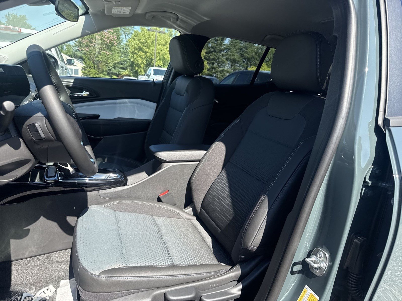 New 2026 Chevrolet Trax LT w/ Driver Confidence Package FWD image 10