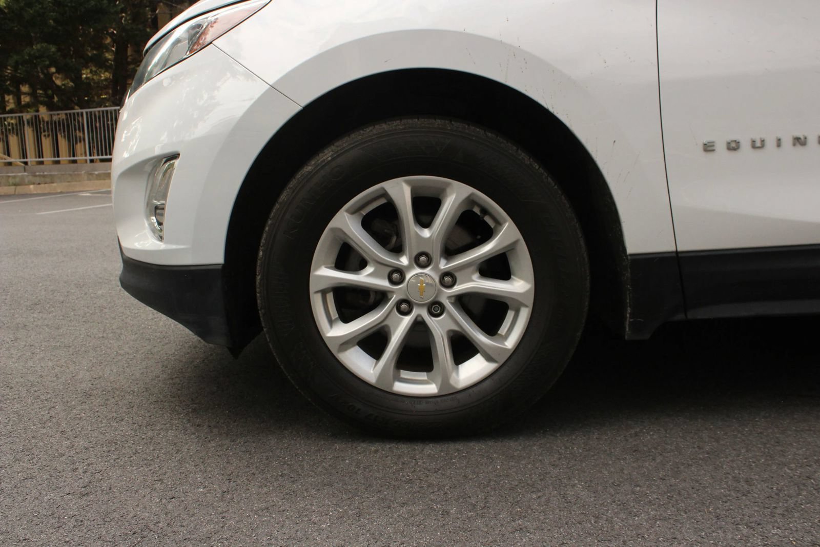 Used 2019 Chevrolet Equinox LT AWD/4WD image 11