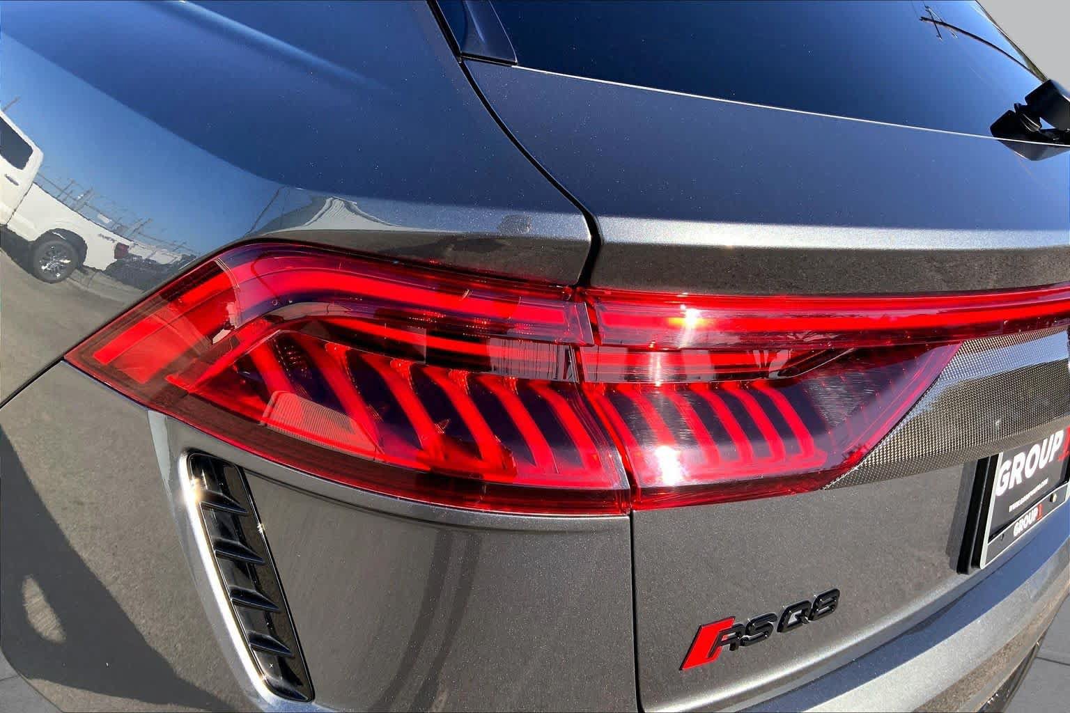 Used 2023 Audi RS Q8 AWD/4WD image 29
