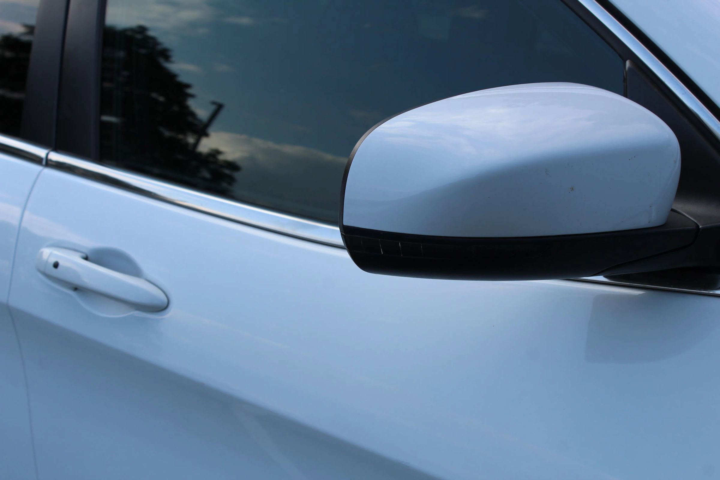 Used 2019 Jeep Cherokee Limited image 41