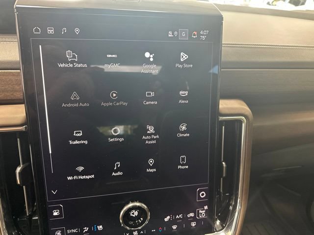 Used 2025 GMC Yukon XL Denali Ultimate AWD/4WD image 30