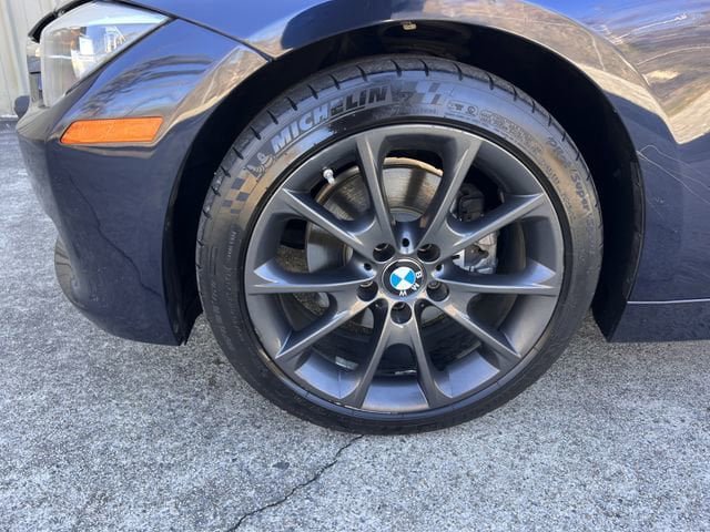 Used 2015 BMW 320i Sedan RWD image 35