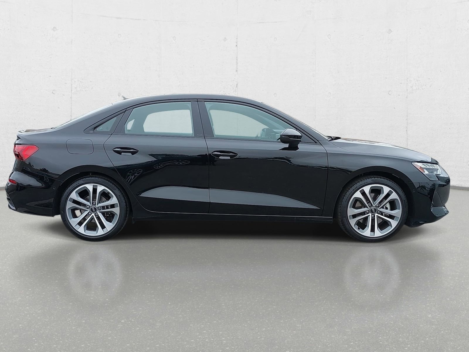 Certified 2025 Audi A3 2.0T Premium w/ Black Optic Package AWD/4WD image 4
