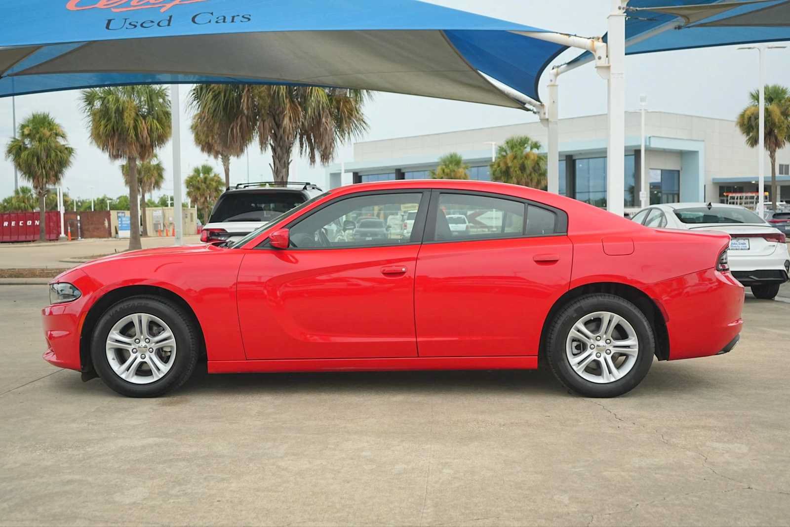 Used 2022 Dodge Charger SXT RWD image 3