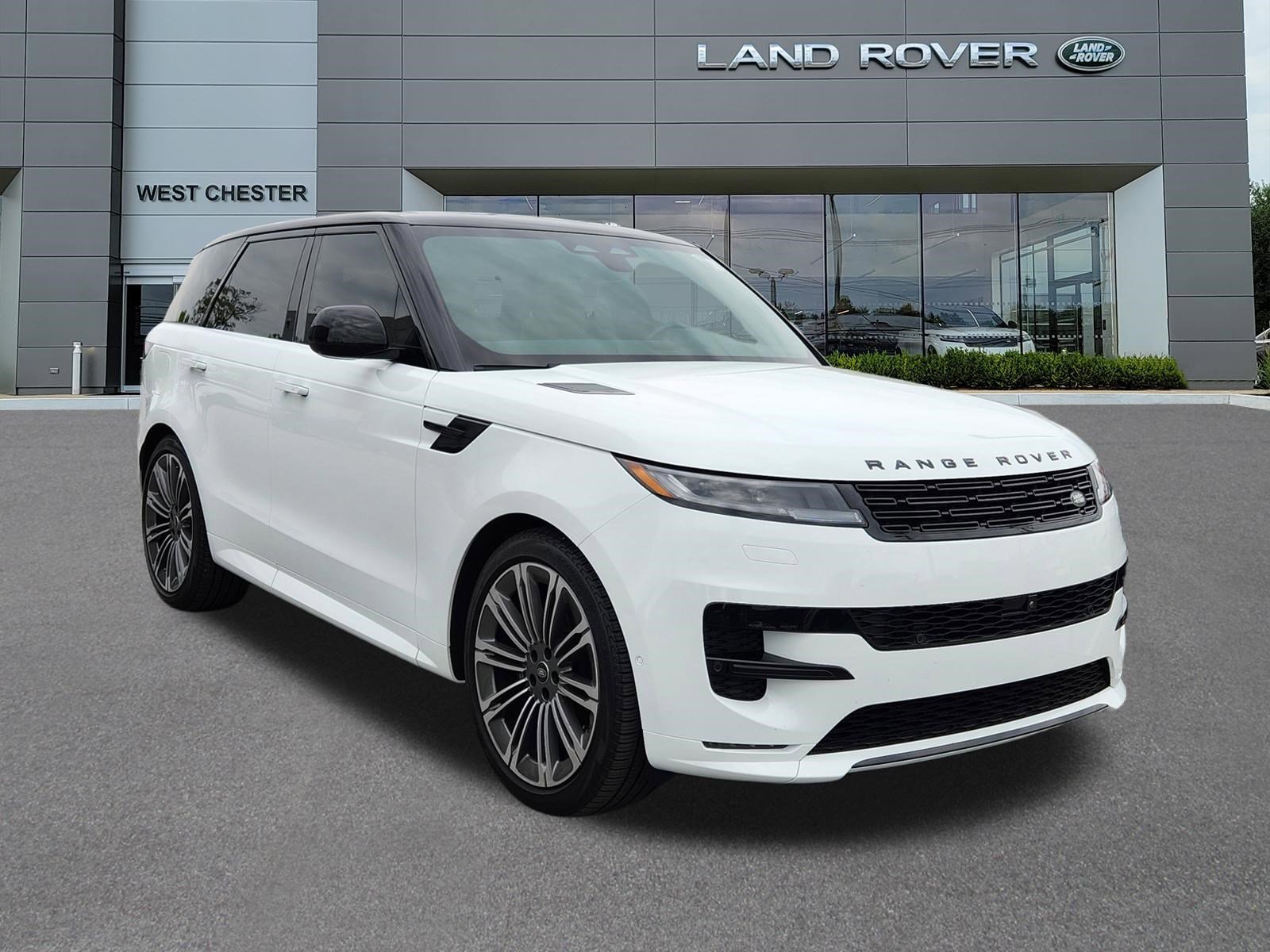 Certified 2024 Land Rover Range Rover Sport Dynamic SE AWD/4WD image 2