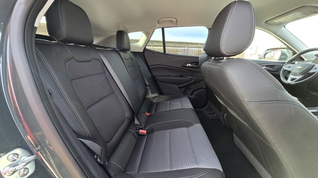 New 2025 Chevrolet Trax LT w/ Driver Confidence Package image 34