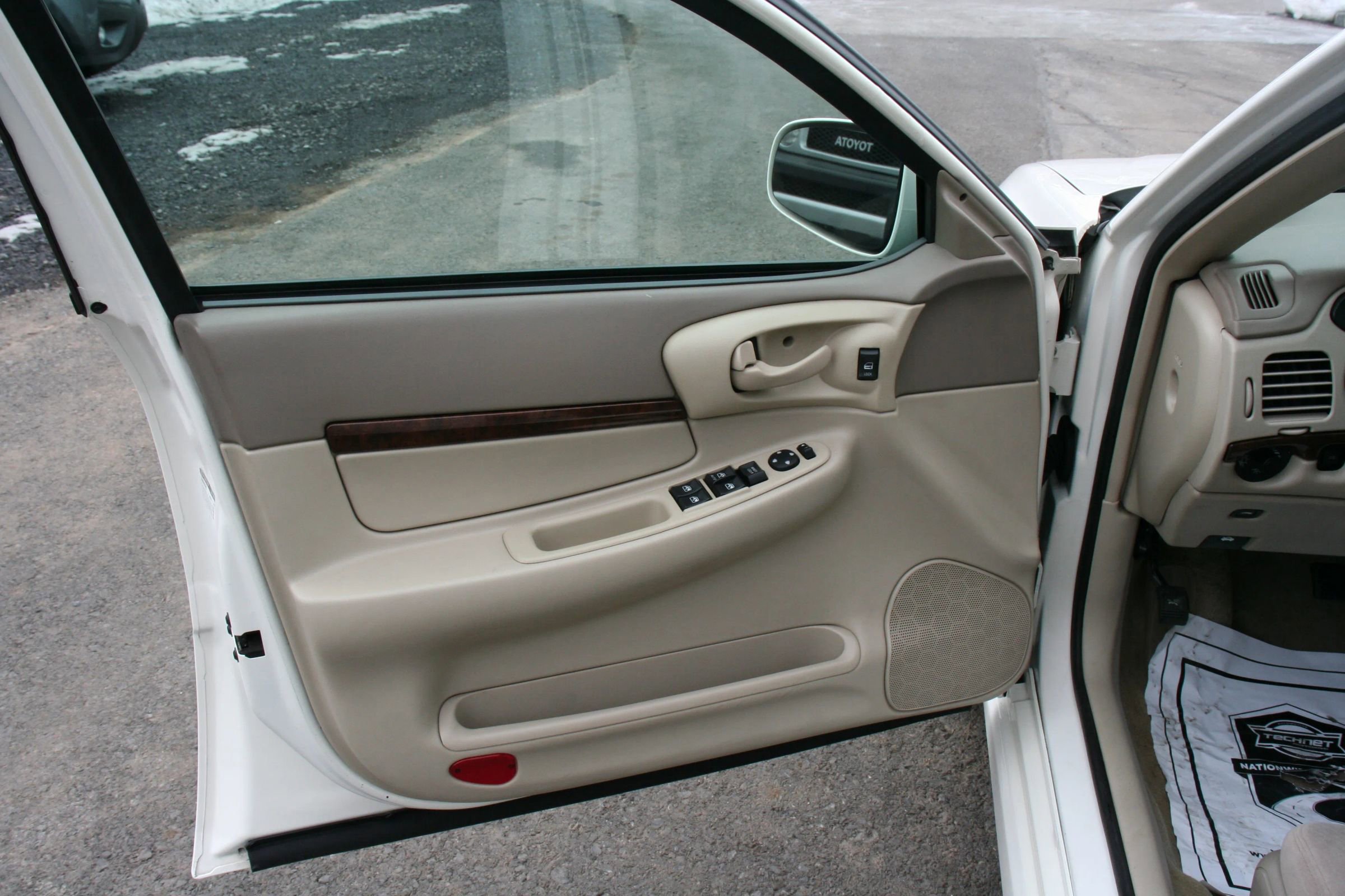 Used 2005 Chevrolet Impala LS w/ Sun And Sound Package image 22