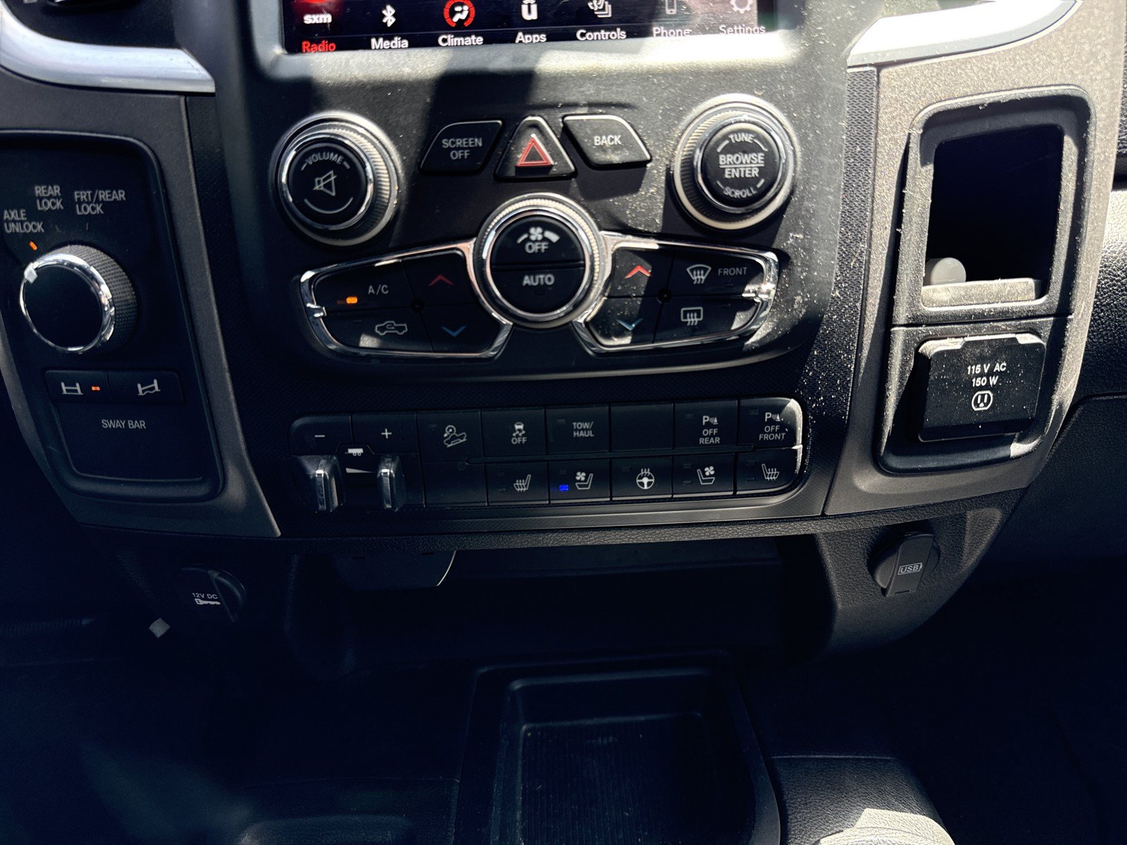 Used 2018 RAM 2500 Power Wagon w/ Leather & Luxury Group AWD/4WD image 32