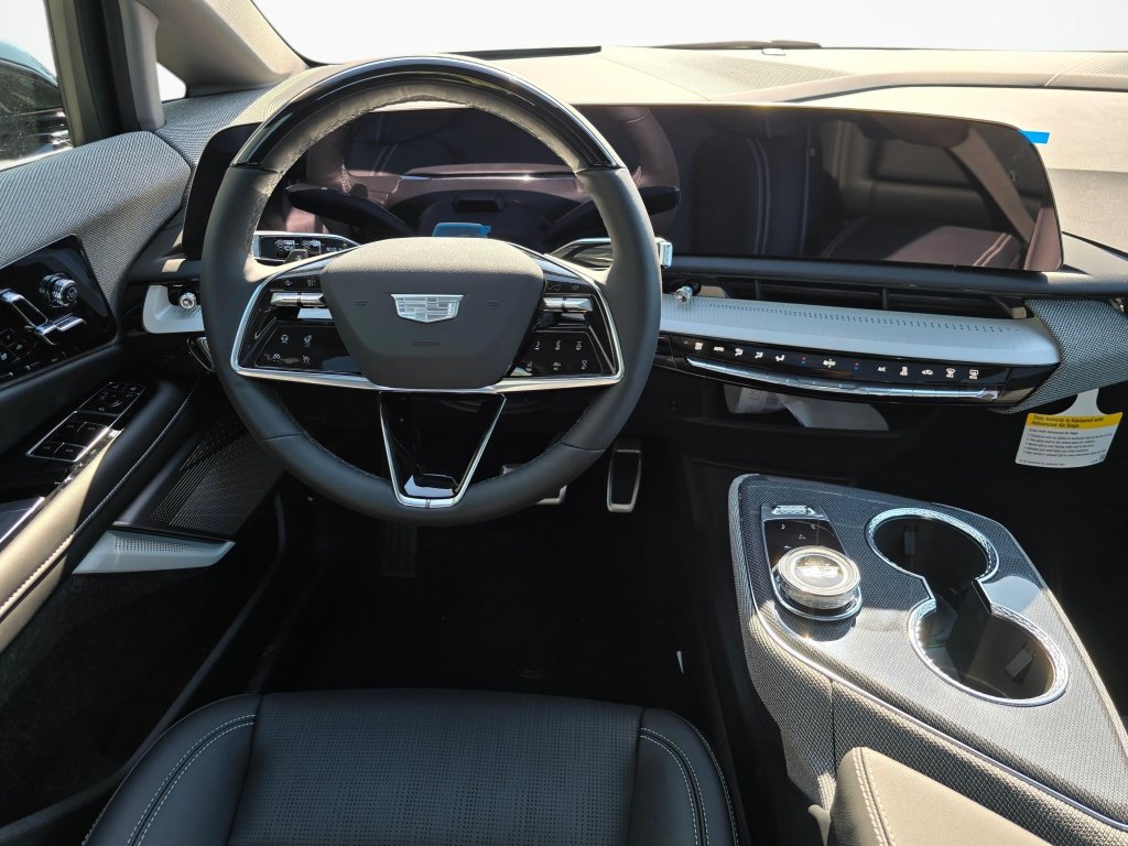 New 2026 Cadillac Optiq Luxury 2 AWD/4WD image 30