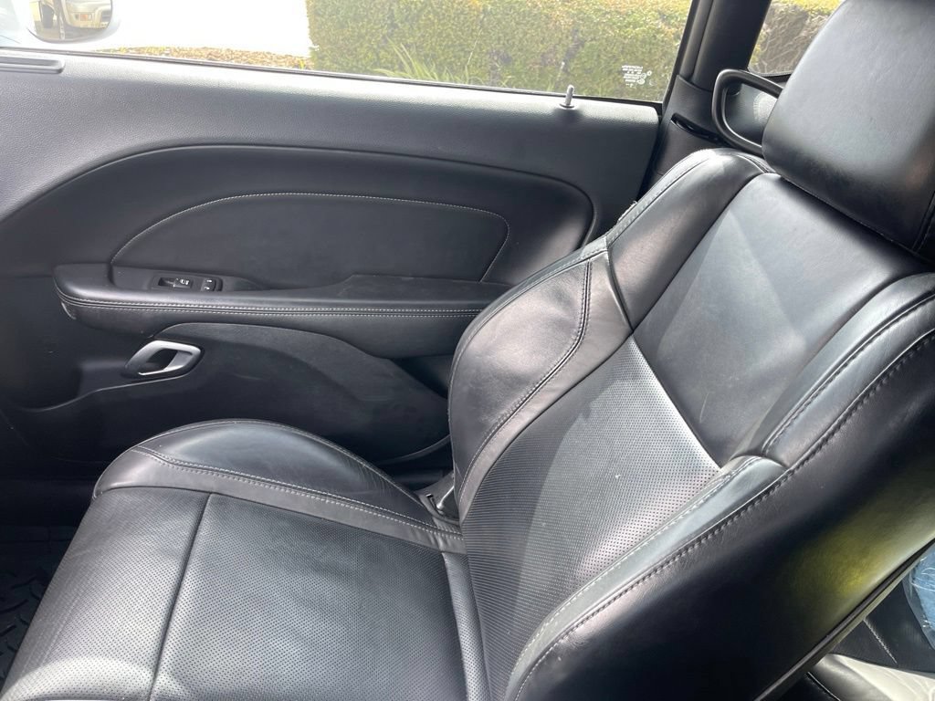 Used 2016 Dodge Challenger R/T Plus RWD image 9