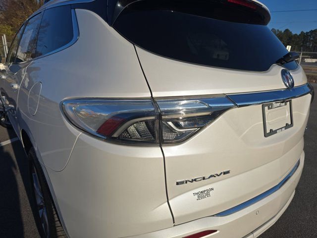 Used 2023 Buick Enclave Avenir image 35