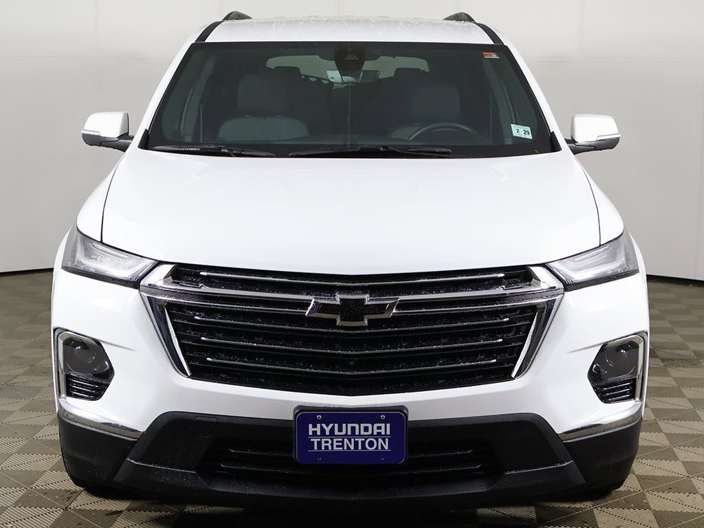 Used 2024 Chevrolet Traverse LT image 11