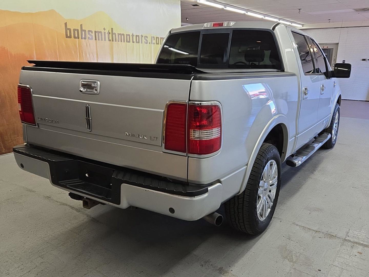 Used 2008 Lincoln Mark LT 4x4 image 19