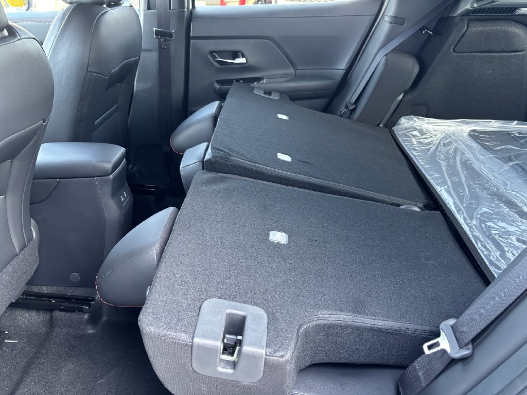 New 2027 Nissan Kicks SR AWD/4WD image 24