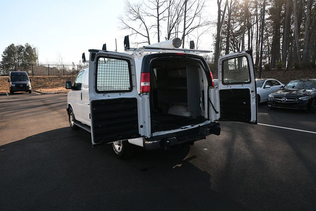 Used 2020 Chevrolet Express 2500 w/ Driver Convenience Package image 28