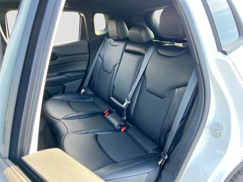 New 2026 Jeep Compass Latitude image 22