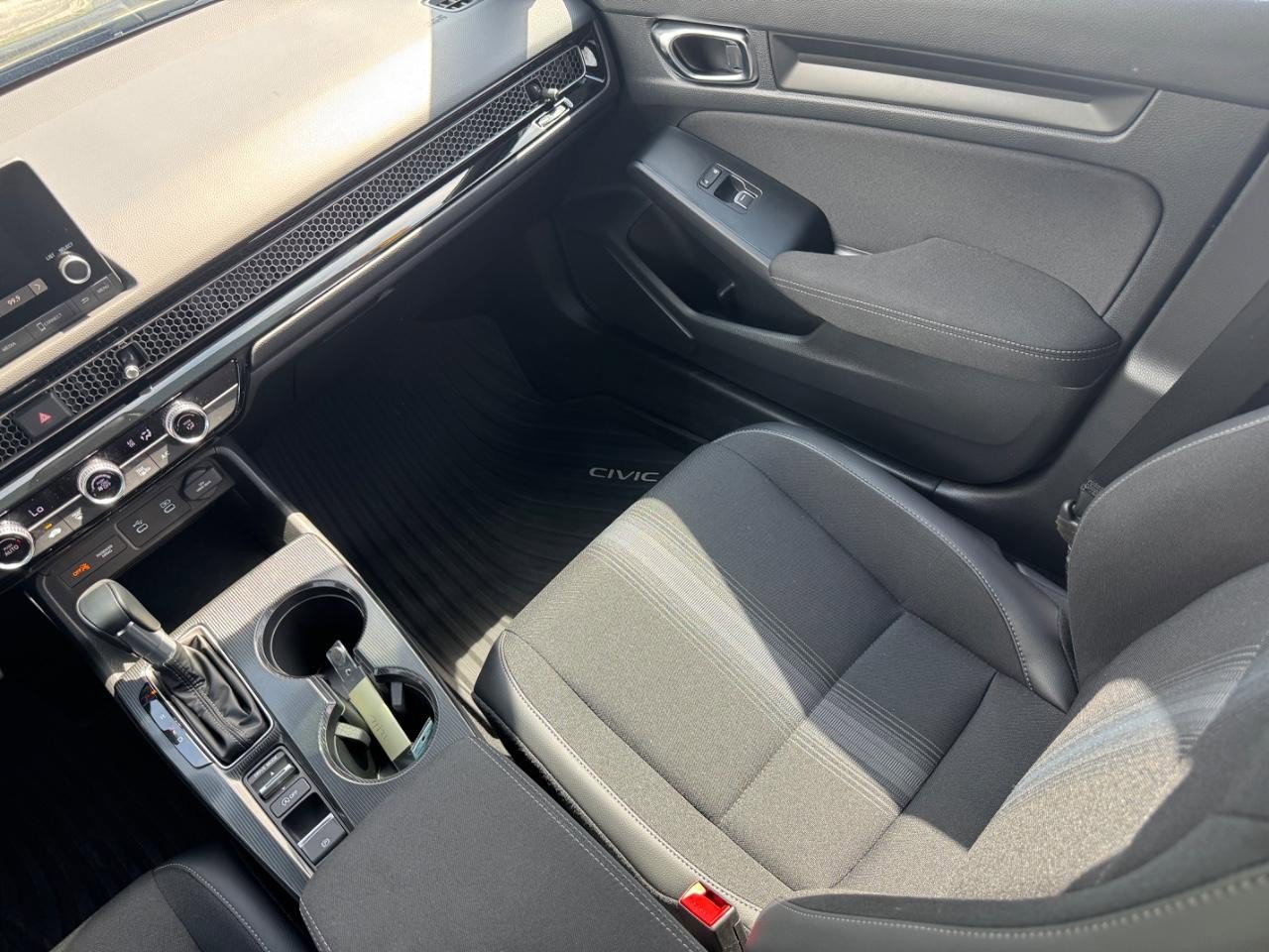 Used 2025 Honda Civic Sport image 16