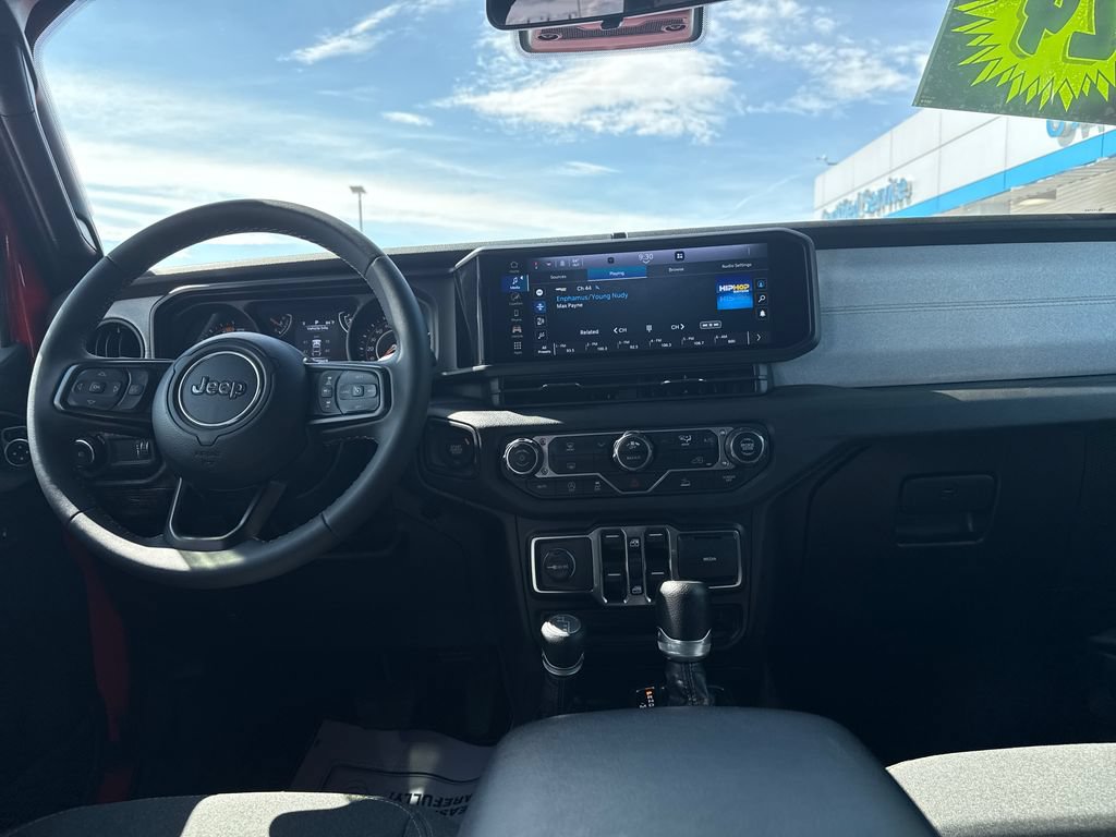 Used 2024 Jeep Wrangler Unlimited Sport AWD/4WD image 25